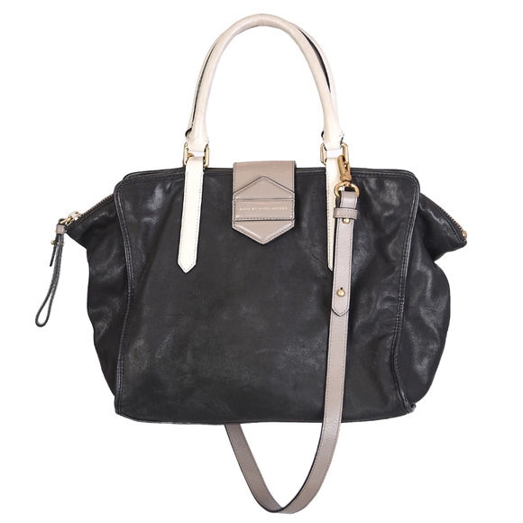 Marc By Marc Jacobs Handbags - Marc By Marc Jacobs "Flipping Out" Leather Tote